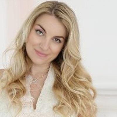  Директор - Алена Кацман