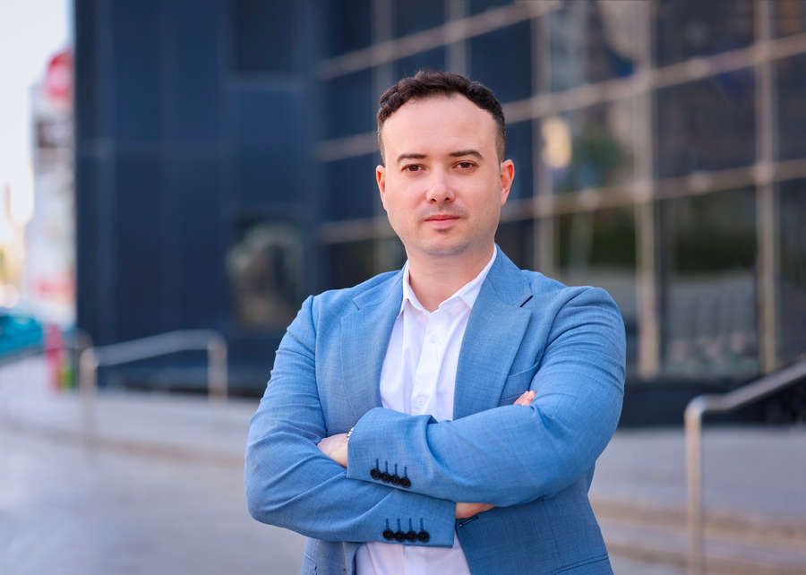 ЭЙТАН ШНАЙДЕР: ДЕЛАТЬ НЕВОЗМОЖНОЕ ВОЗМОЖНЫМ